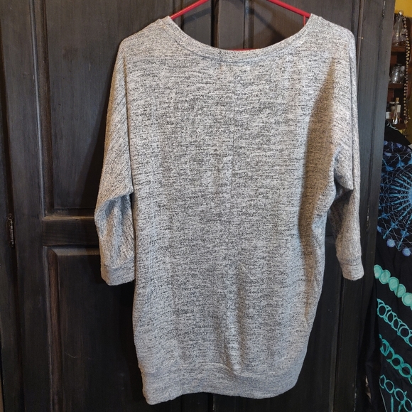 LAST CHANCE Hippie Rose Grey 3/4 Sleeve Top - Picture 2 of 10
